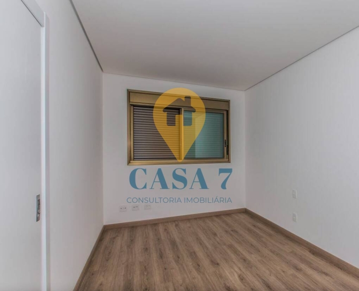 Apartamento à venda com 4 quartos, 150m² - Foto 7