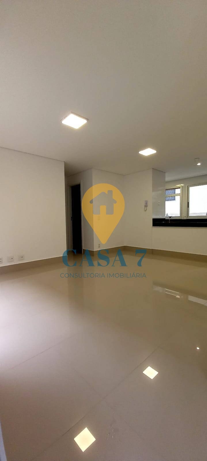 Apartamento à venda com 2 quartos, 170m² - Foto 1