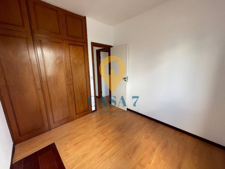 Apartamento à venda com 3 quartos, 95m² - Foto 1