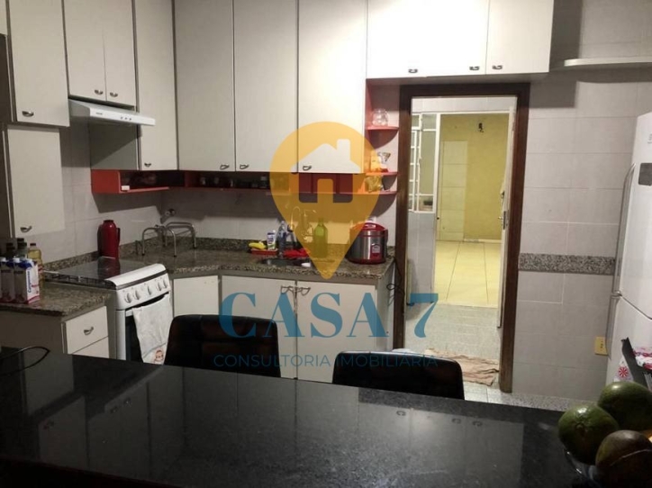 Apartamento à venda com 3 quartos, 180m² - Foto 17