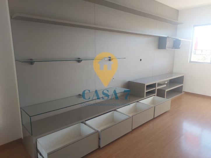 Apartamento à venda com 3 quartos, 81m² - Foto 2