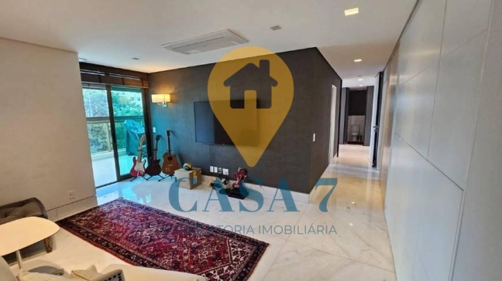 Apartamento à venda com 4 quartos, 247m² - Foto 2