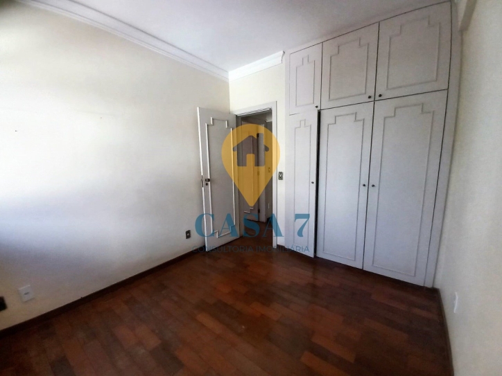 Apartamento à venda com 4 quartos, 180m² - Foto 10