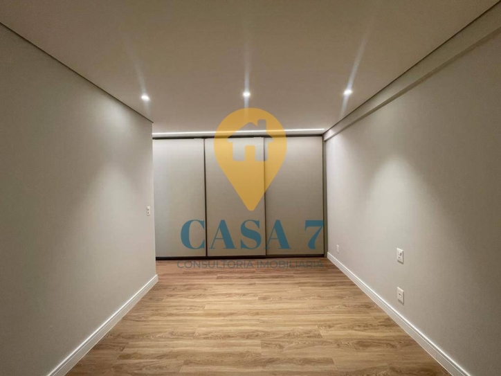 Apartamento à venda com 4 quartos, 137m² - Foto 17