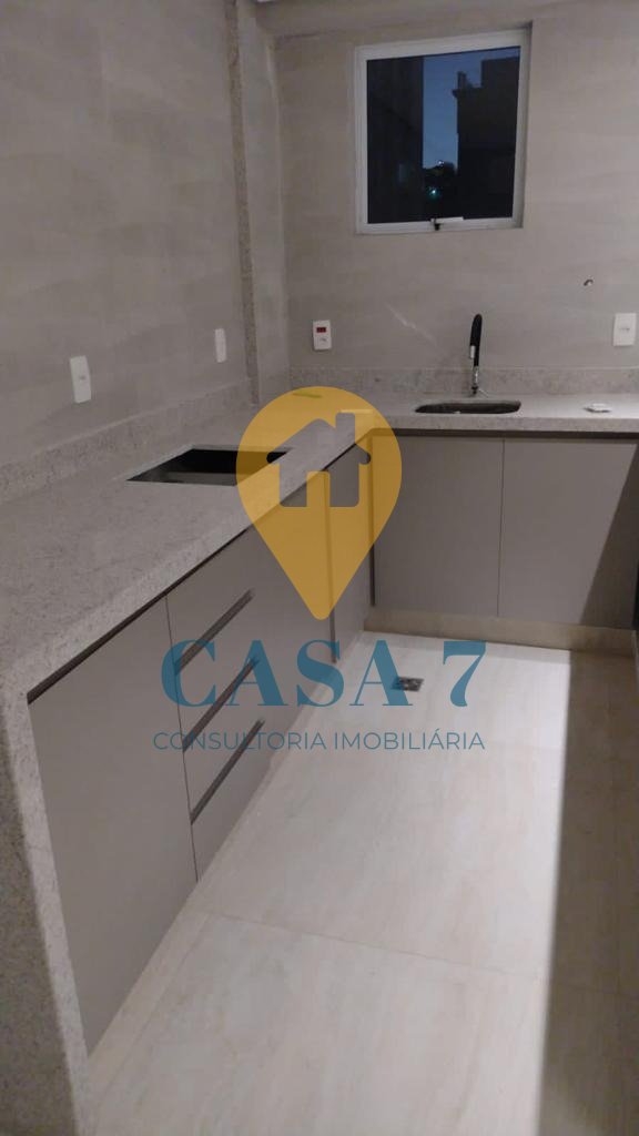 Apartamento à venda com 3 quartos, 75m² - Foto 2