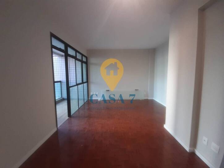 Apartamento à venda com 2 quartos, 75m² - Foto 1