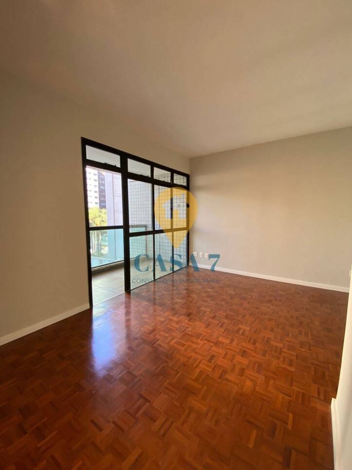 Apartamento à venda com 2 quartos, 75m² - Foto 8