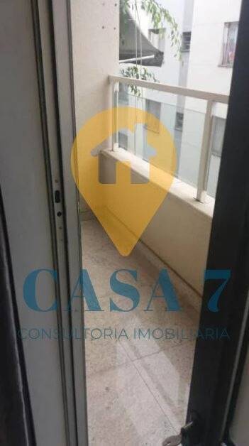 Apartamento à venda com 3 quartos, 86m² - Foto 3