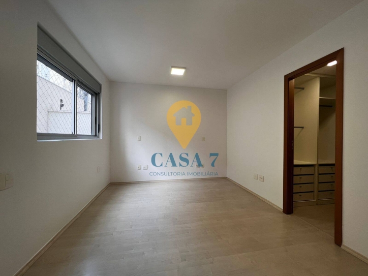 Apartamento à venda com 4 quartos, 151m² - Foto 8