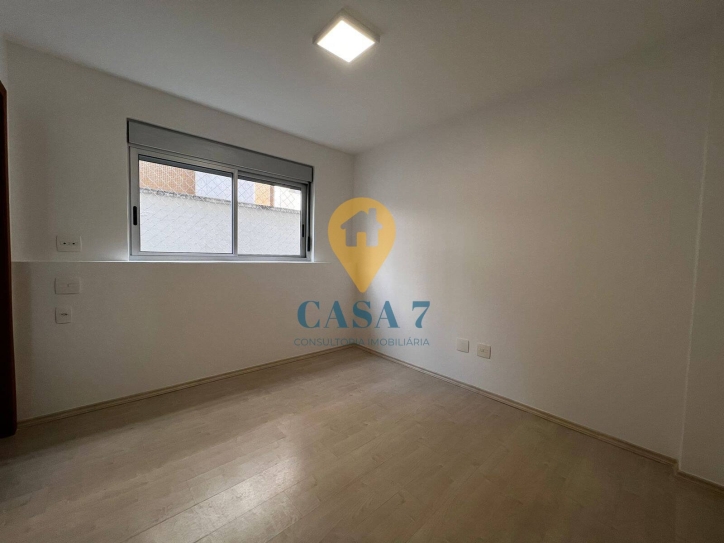 Apartamento à venda com 4 quartos, 151m² - Foto 18