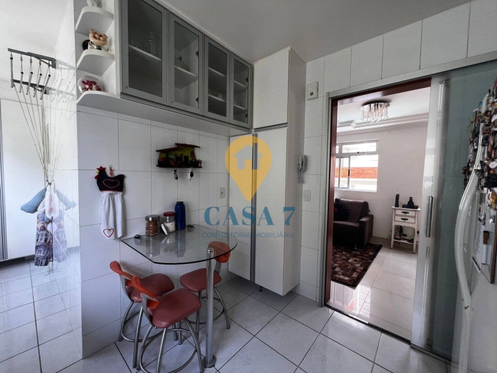 Cobertura à venda com 3 quartos, 180m² - Foto 2