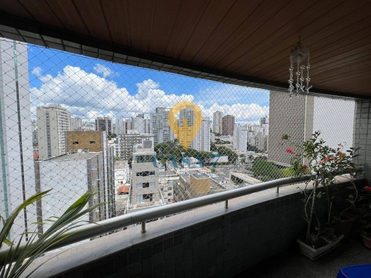 Apartamento à venda com 4 quartos, 200m² - Foto 9