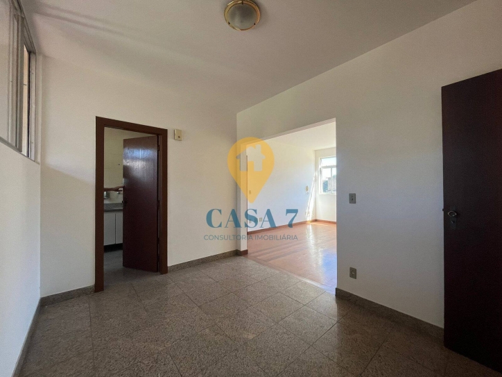 Apartamento à venda com 3 quartos, 100m² - Foto 1