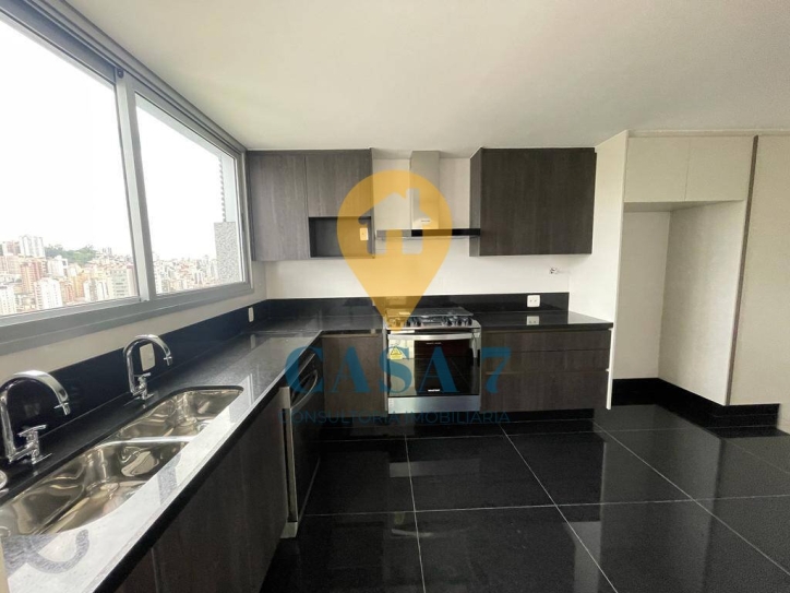 Apartamento à venda com 4 quartos, 208m² - Foto 8