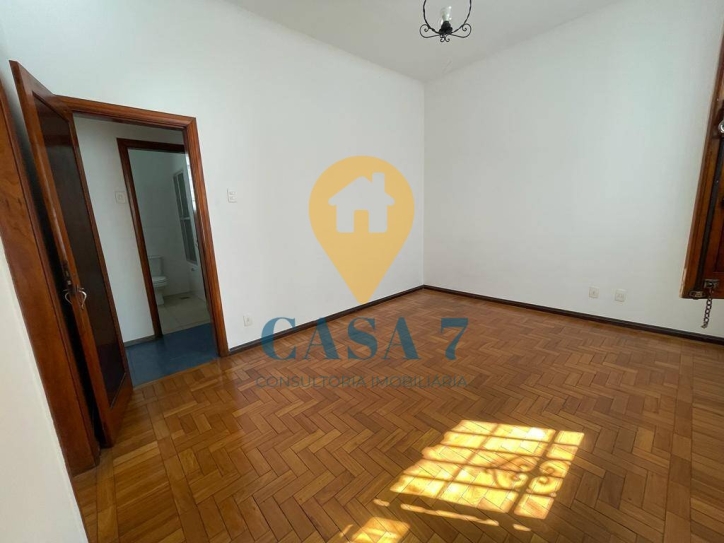 Casa à venda com 4 quartos, 300m² - Foto 6