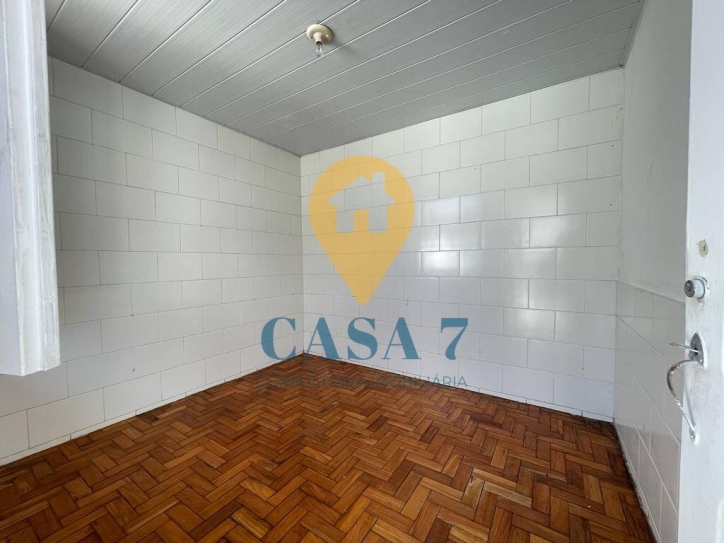 Casa à venda com 4 quartos, 300m² - Foto 8