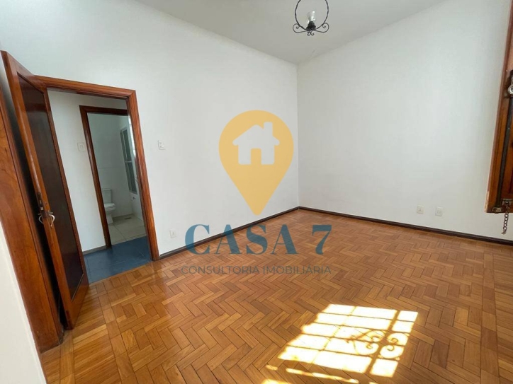 Casa à venda com 4 quartos, 300m² - Foto 13