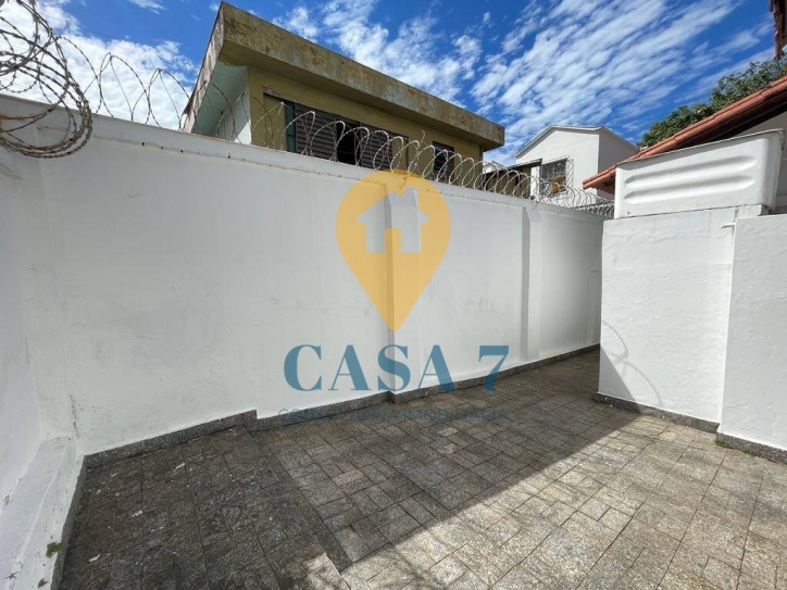 Casa à venda com 4 quartos, 300m² - Foto 25