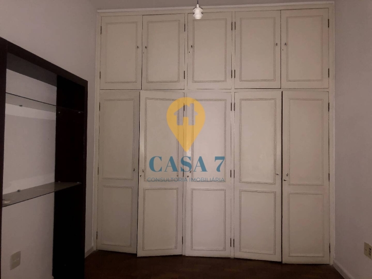 Casa à venda com 3 quartos, 309m² - Foto 8