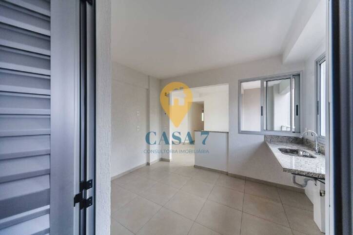 Apartamento à venda com 3 quartos, 99m² - Foto 4