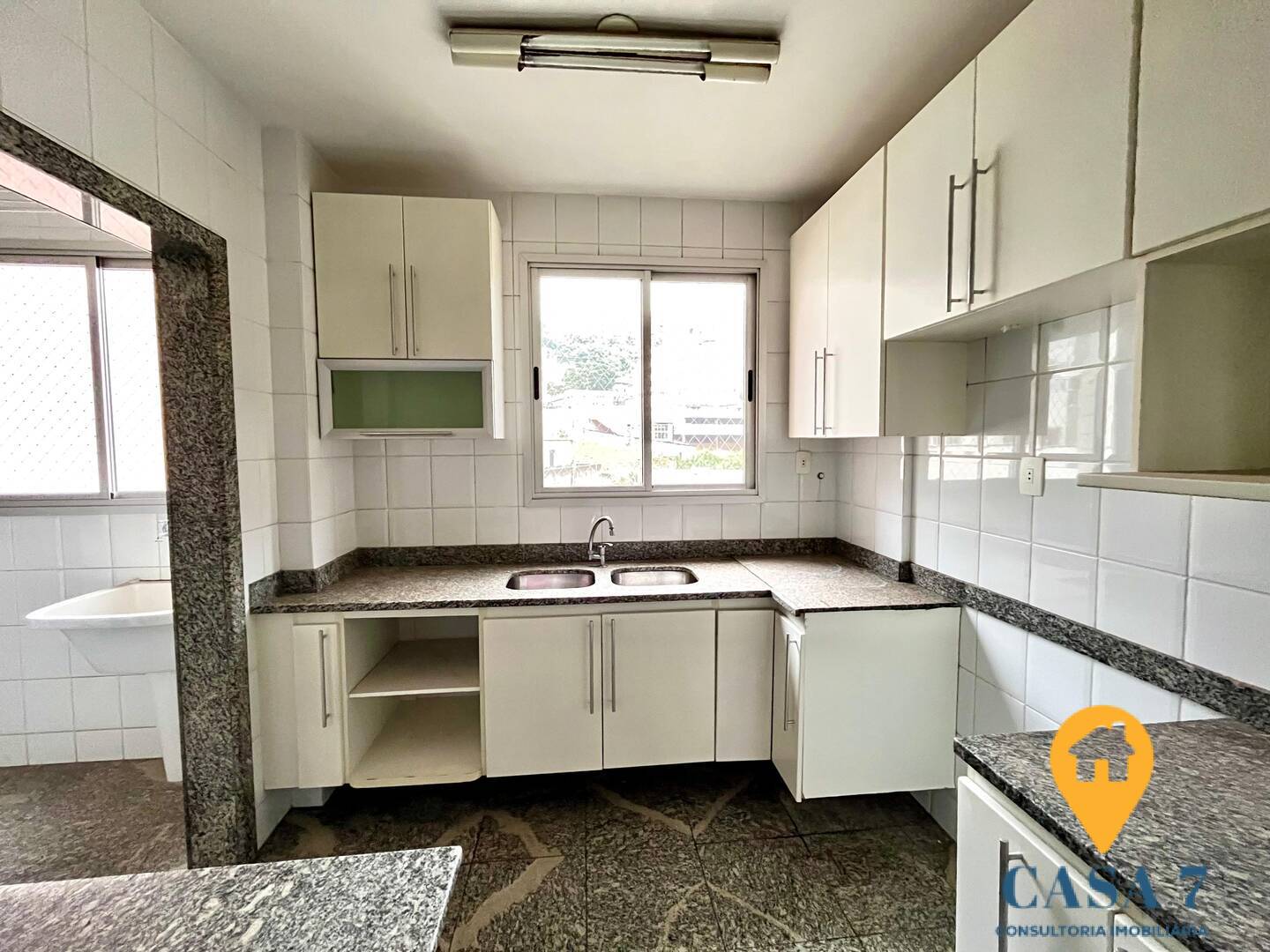 Apartamento para alugar com 4 quartos, 160m² - Foto 6