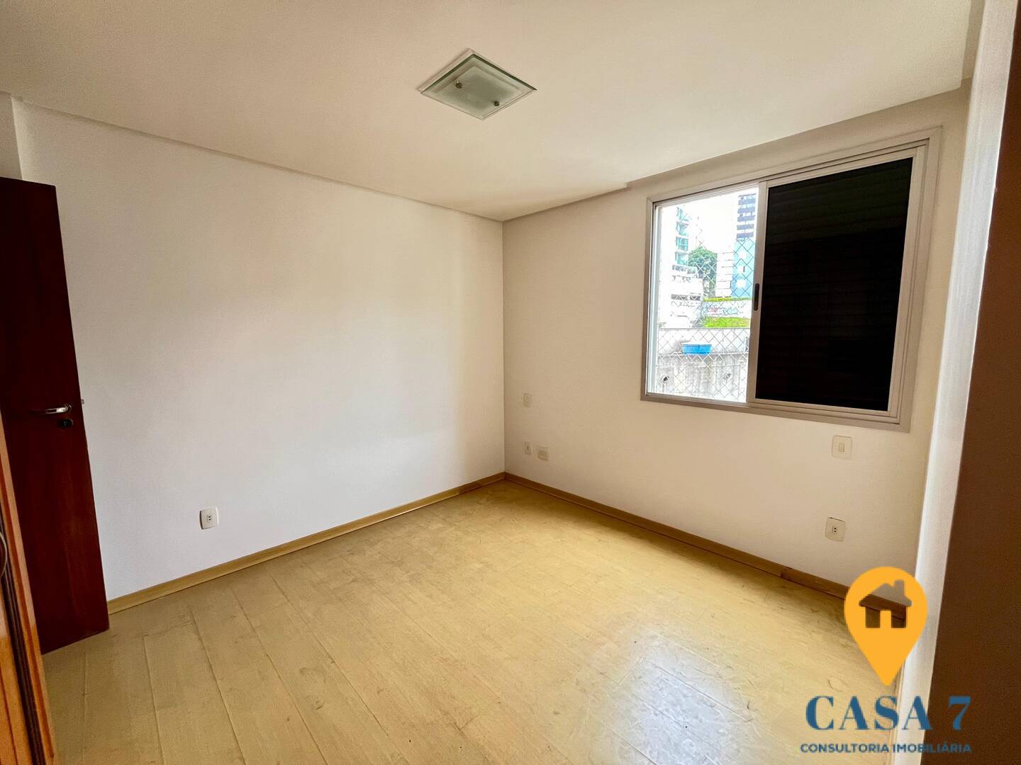 Apartamento para alugar com 4 quartos, 160m² - Foto 18