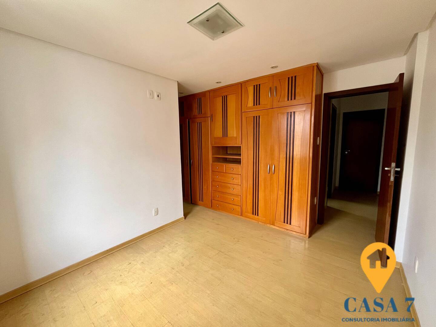 Apartamento para alugar com 4 quartos, 160m² - Foto 13