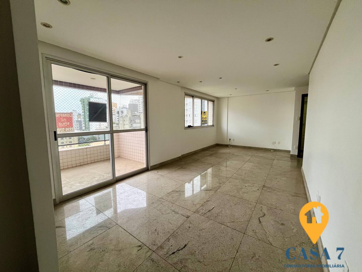 Apartamento para alugar com 4 quartos, 160m² - Foto 2