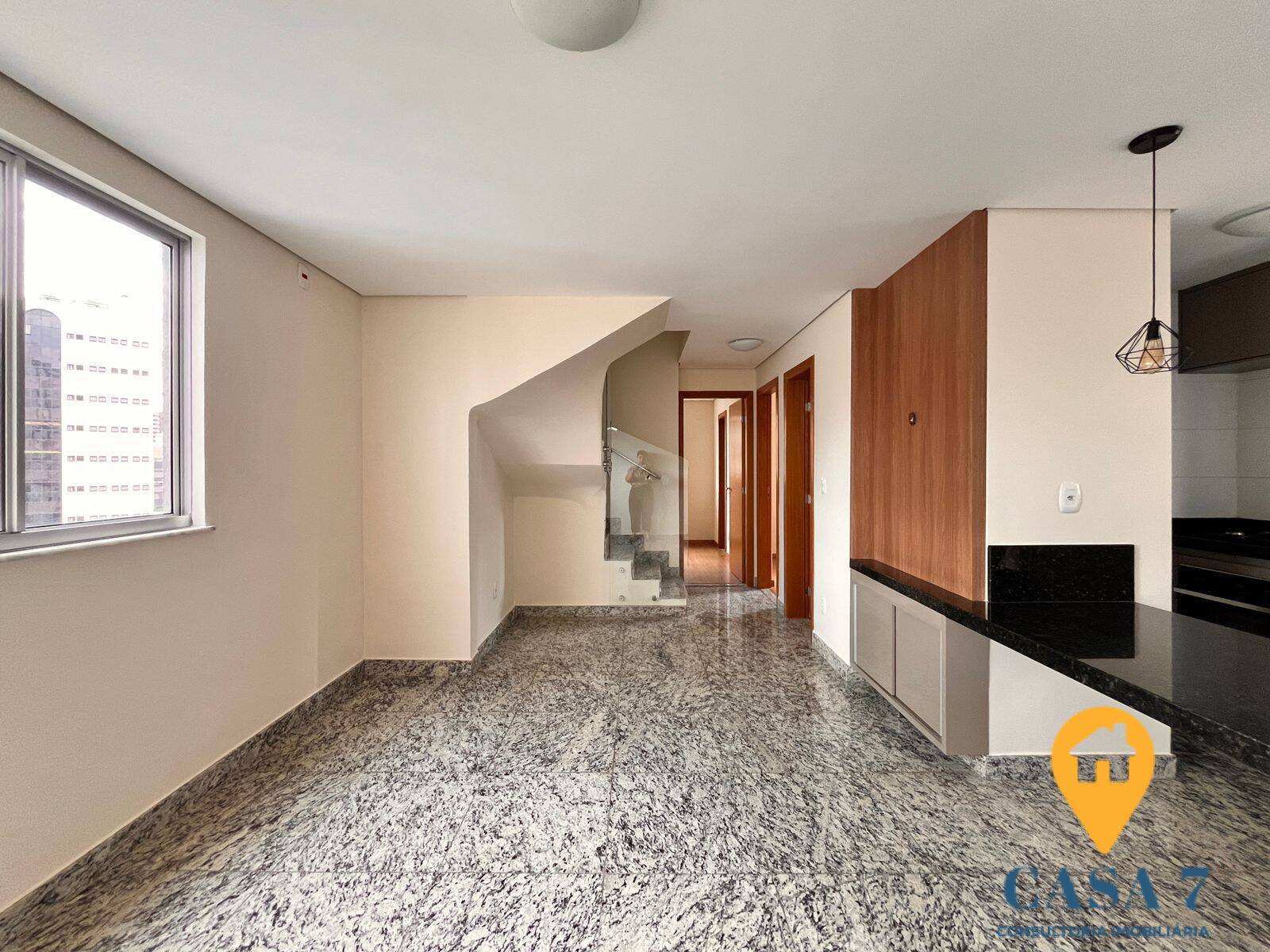 Apartamento à venda com 3 quartos, 257m² - Foto 1