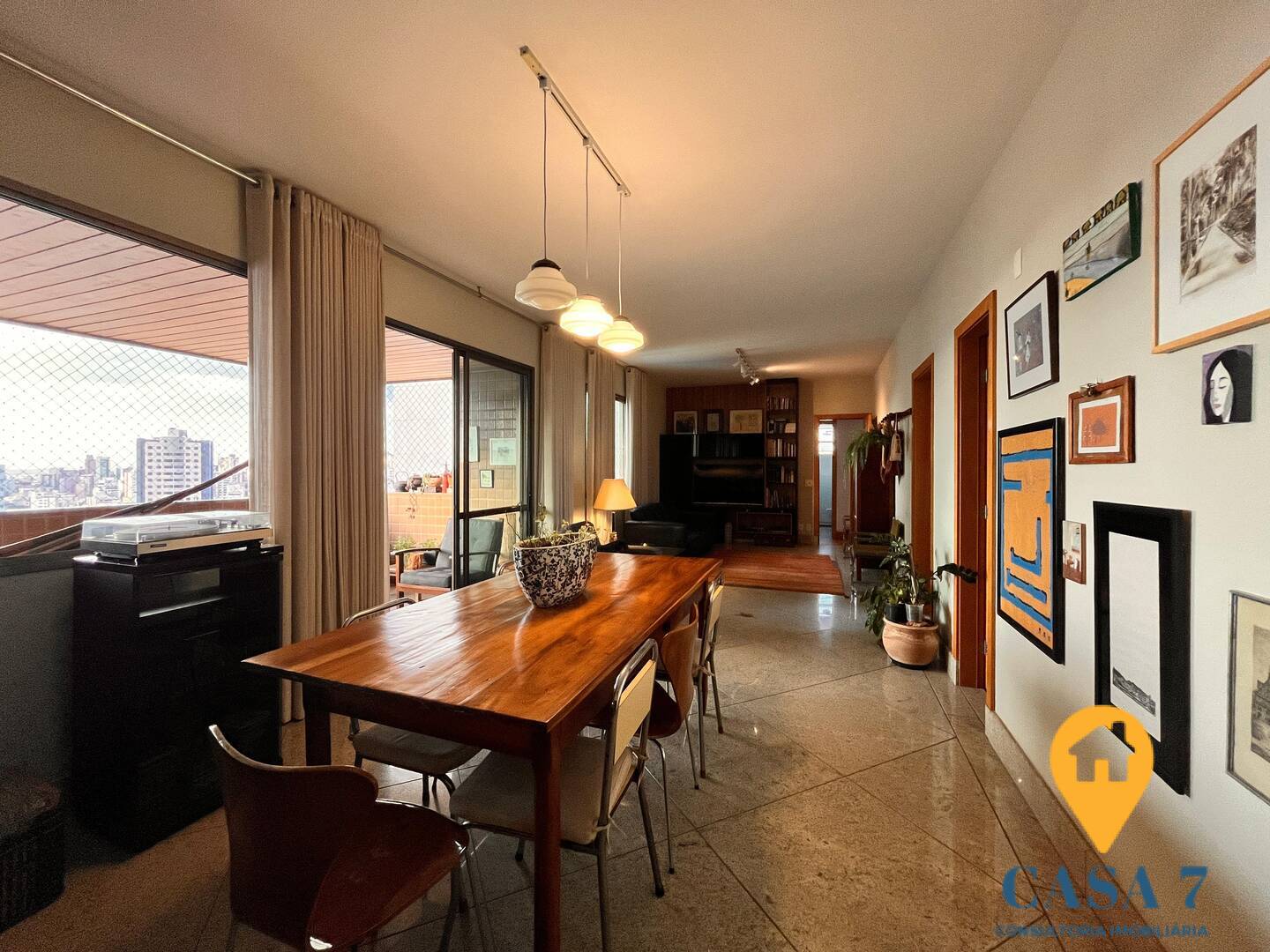 Apartamento à venda com 4 quartos, 138m² - Foto 1