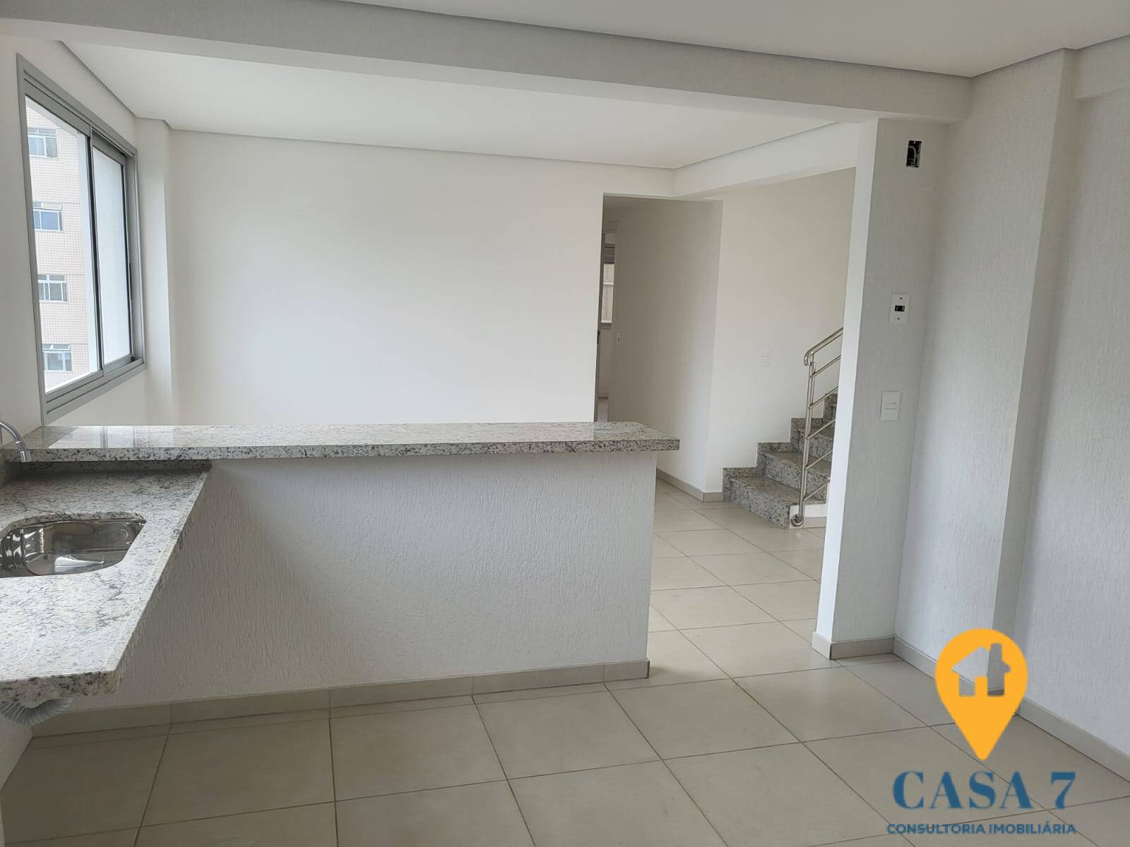 Apartamento à venda com 4 quartos, 180m² - Foto 4