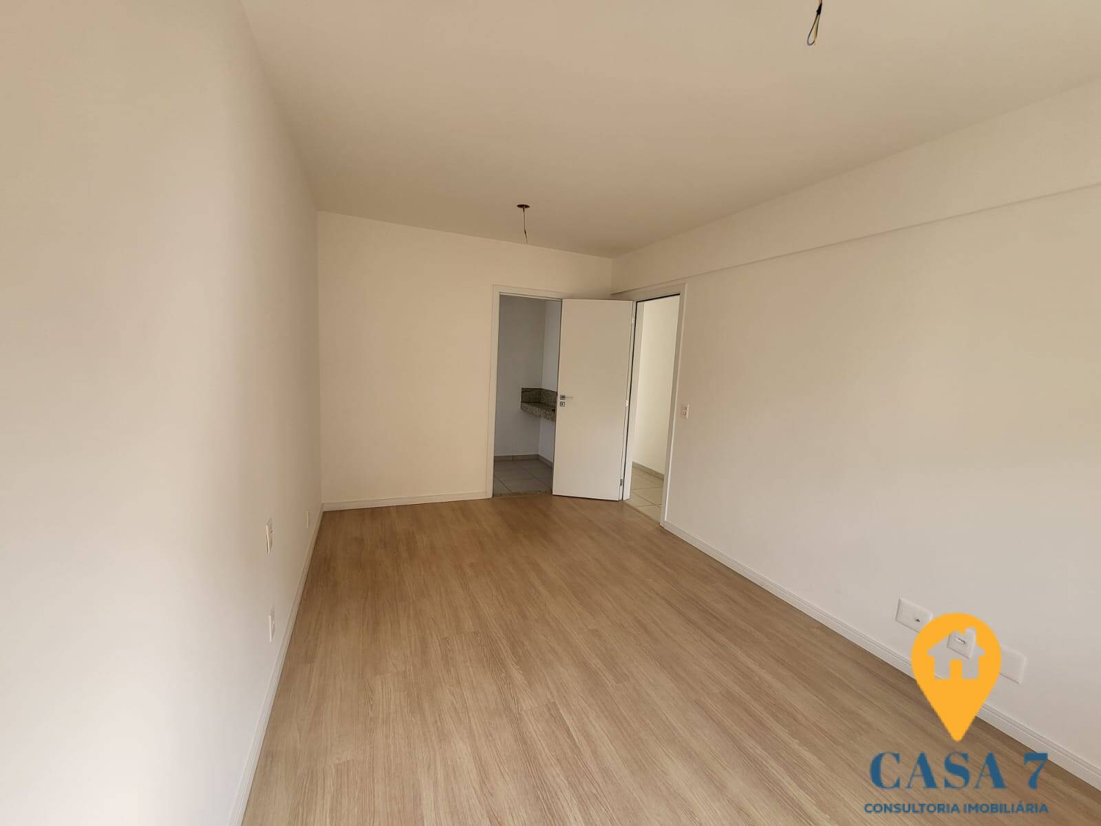 Apartamento à venda com 4 quartos, 180m² - Foto 15