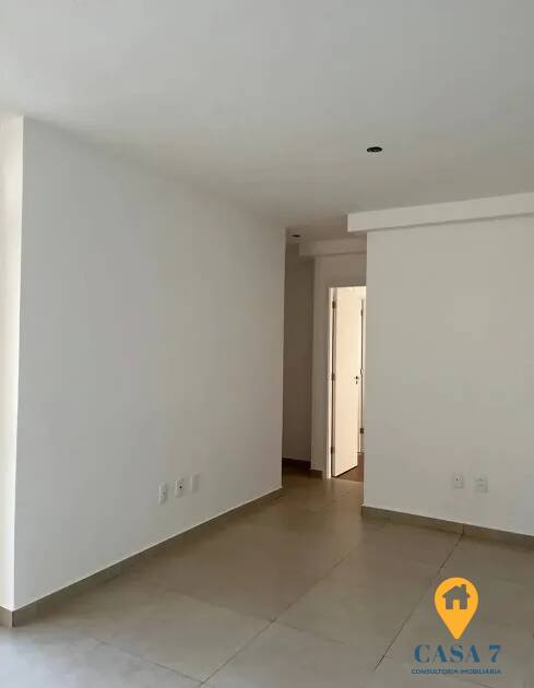 Apartamento à venda com 3 quartos, 76m² - Foto 1