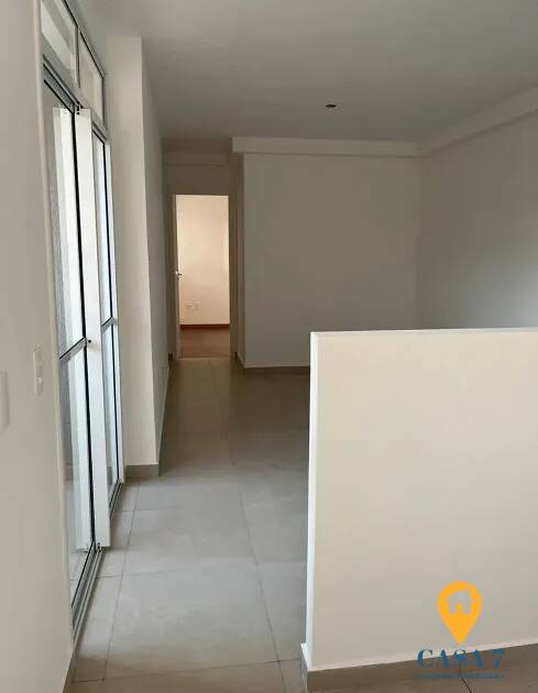 Apartamento à venda com 3 quartos, 76m² - Foto 2