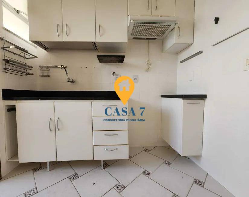 Apartamento à venda com 3 quartos, 81m² - Foto 11