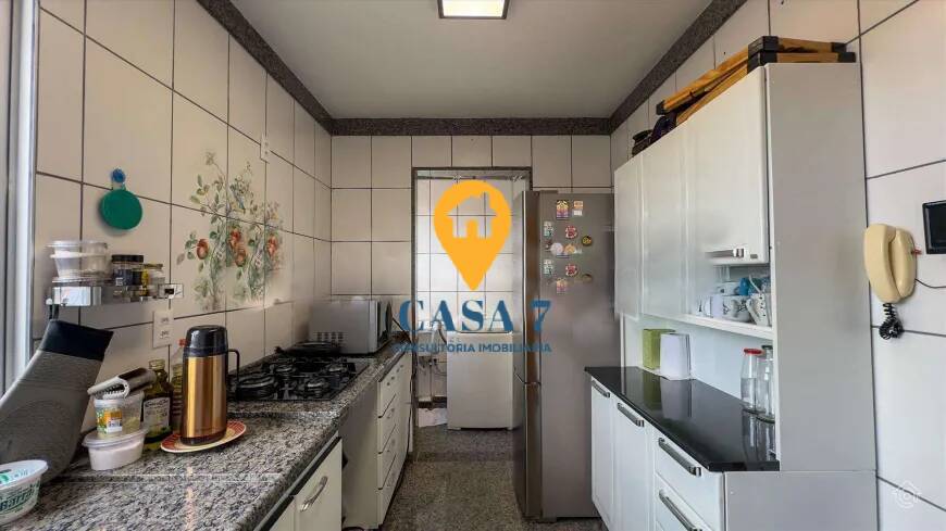 Apartamento à venda com 3 quartos, 75m² - Foto 11