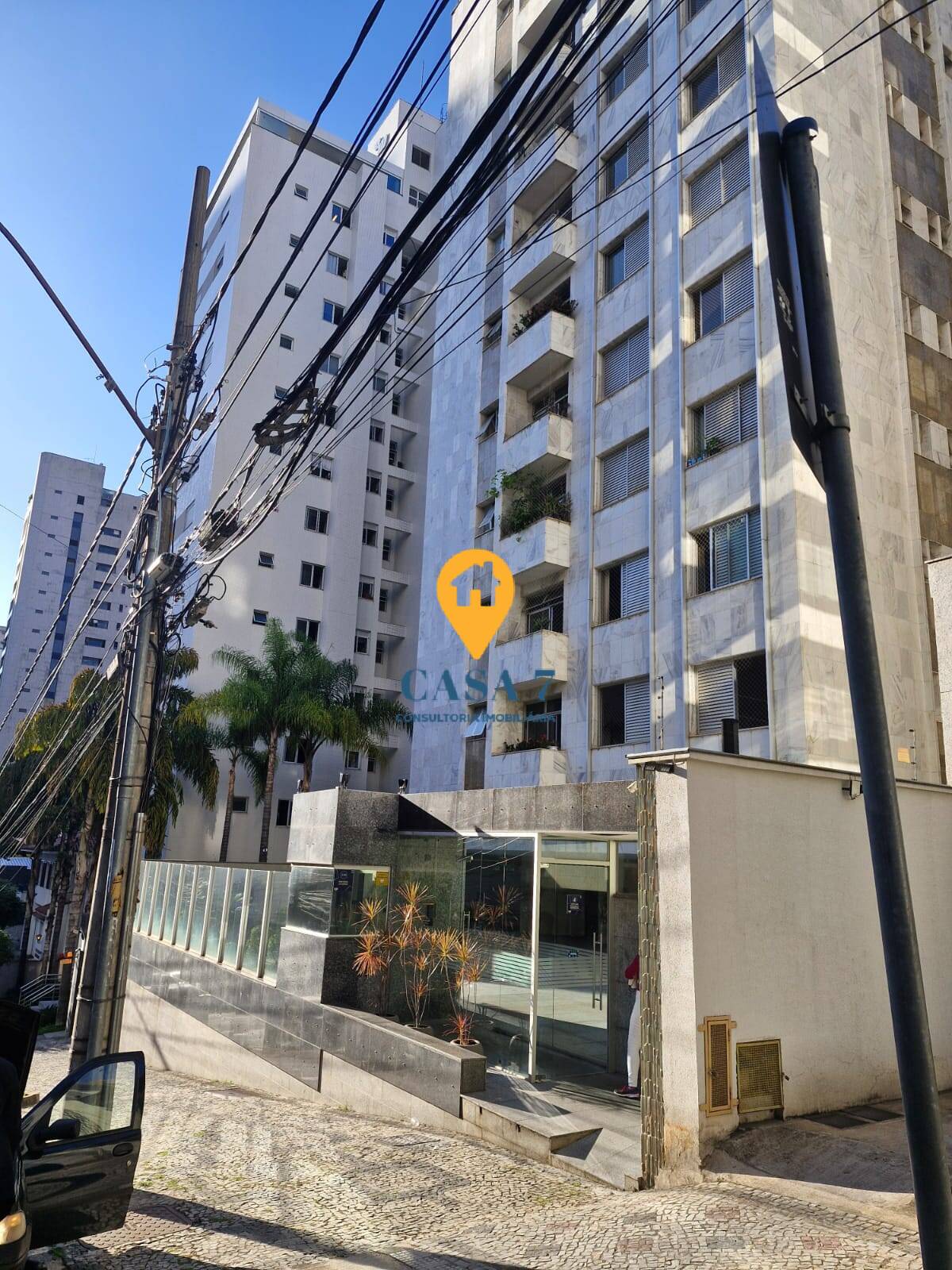 Apartamento para alugar com 4 quartos, 190m² - Foto 1