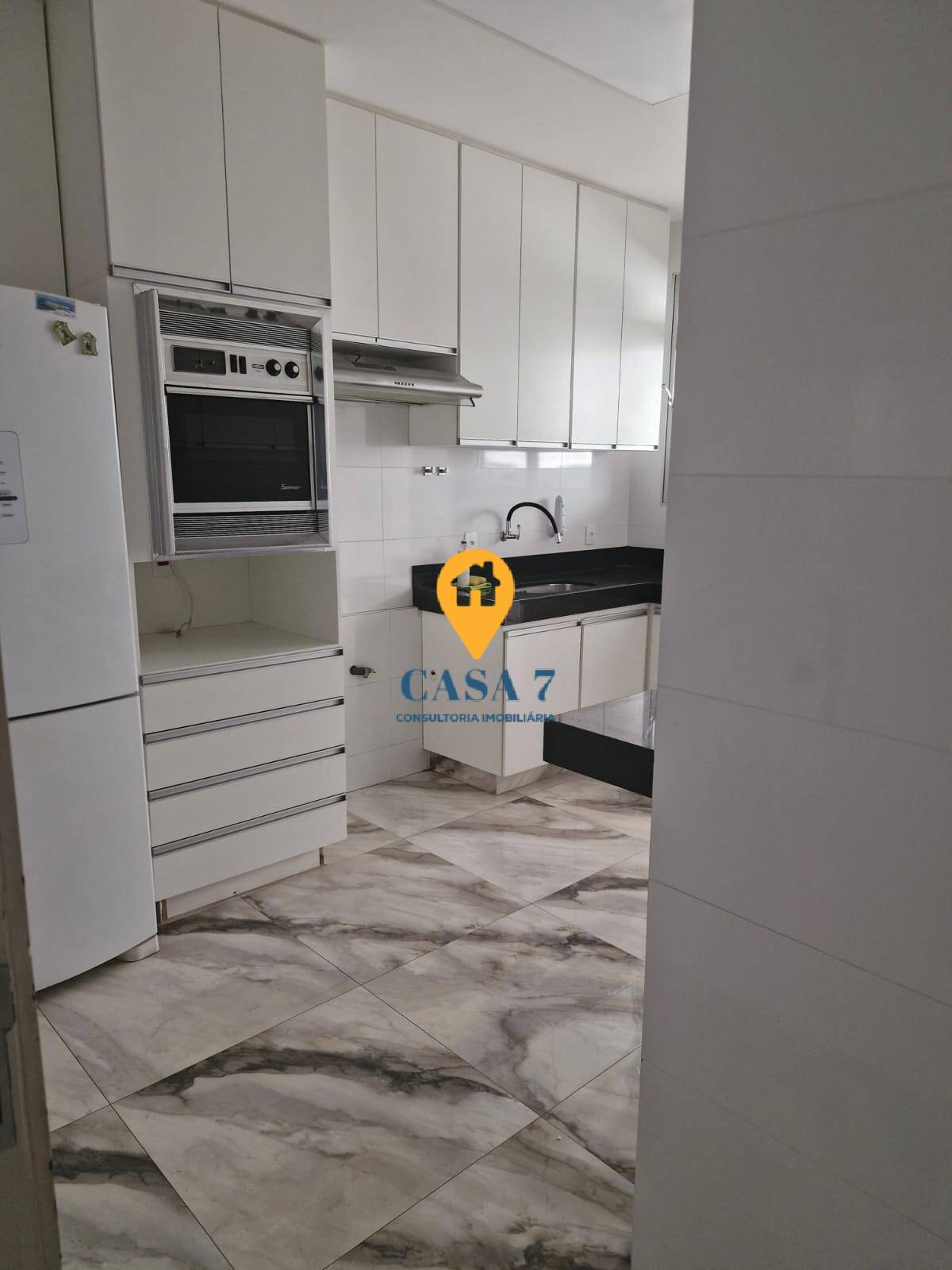 Apartamento para alugar com 4 quartos, 190m² - Foto 10