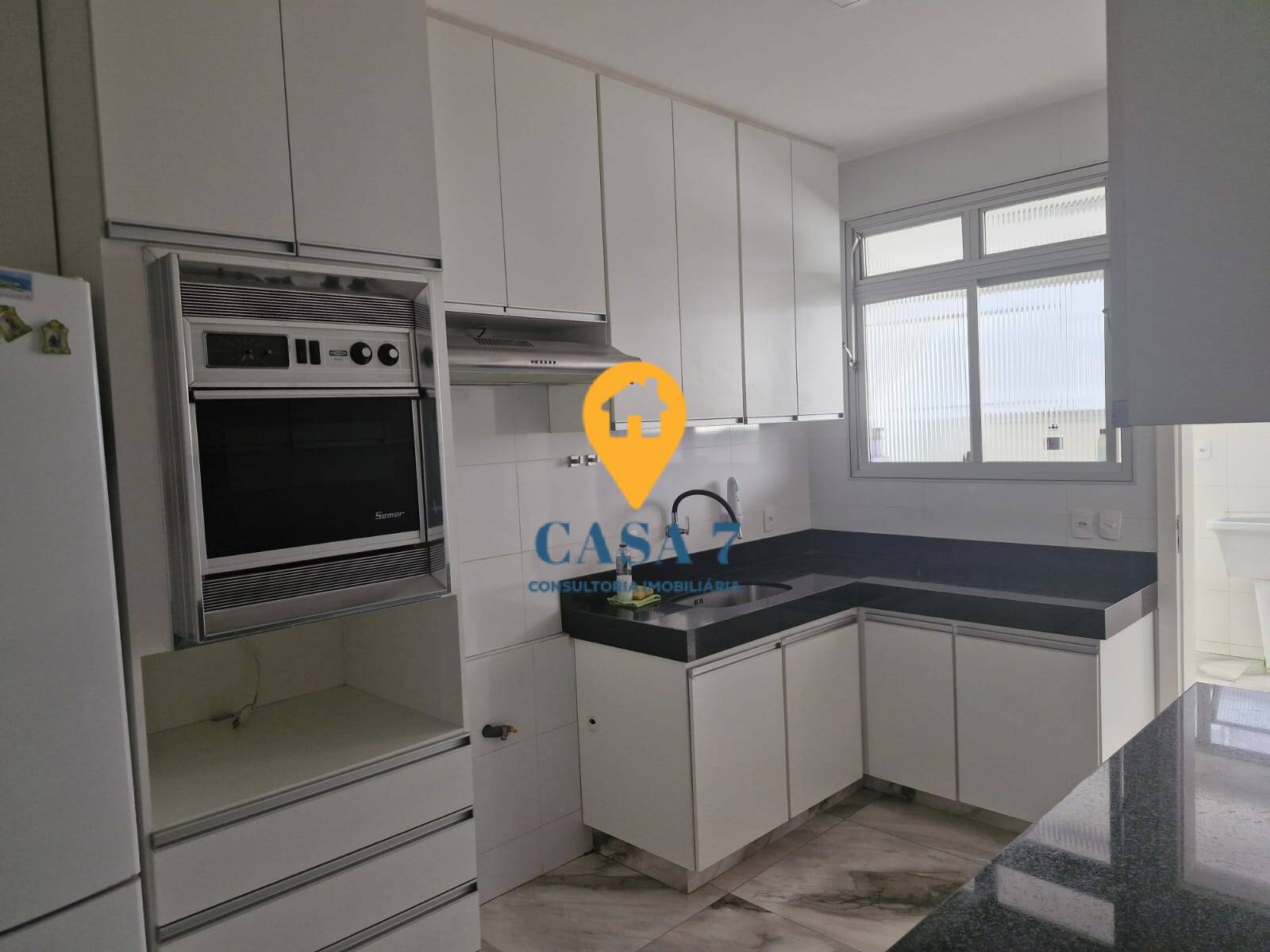 Apartamento para alugar com 4 quartos, 190m² - Foto 9