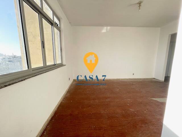 Apartamento à venda com 4 quartos, 139m² - Foto 1