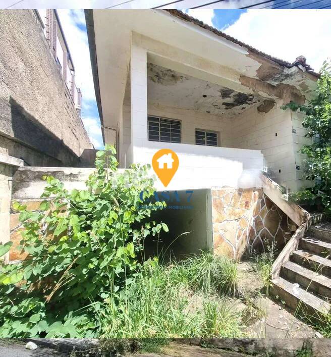 Casa à venda com 3 quartos, 360m² - Foto 2