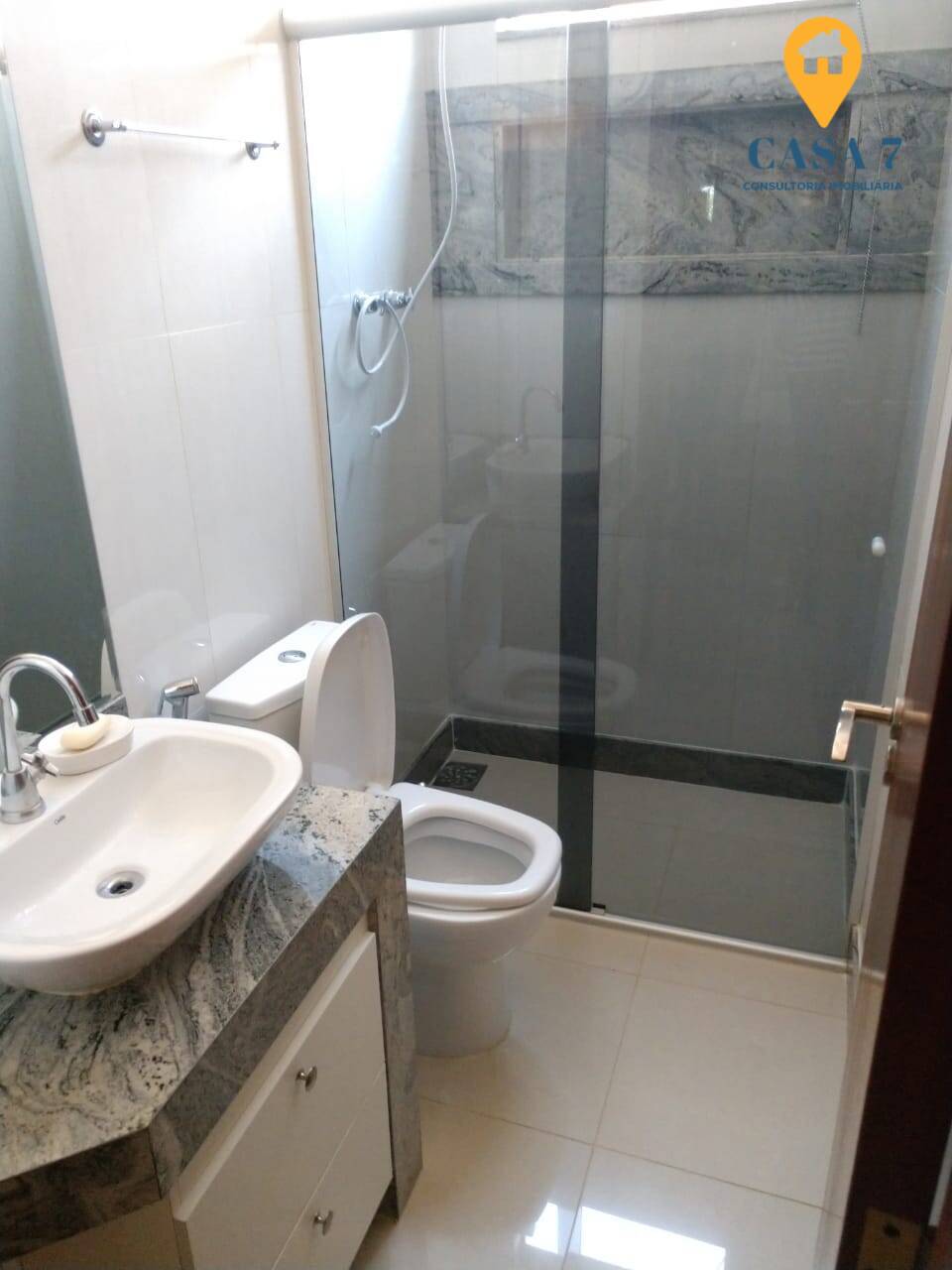 Casa à venda com 3 quartos, 374m² - Foto 9